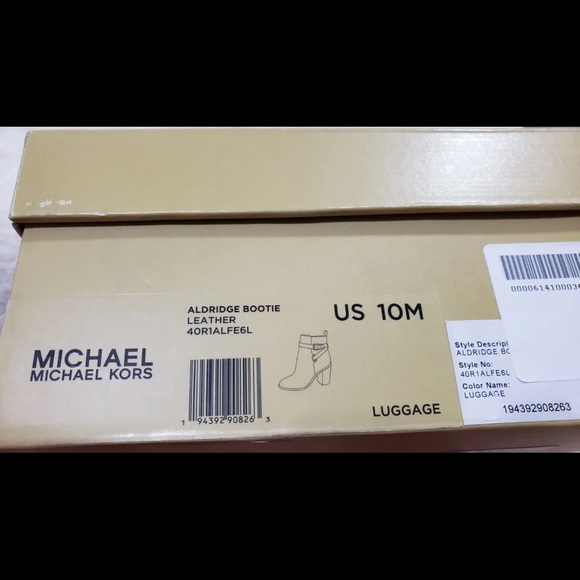 Michael Kors ankle booties - Picture 11 of 12